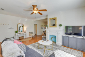 7 Mi to Dtwn Dallas Cozy Home with Yard!